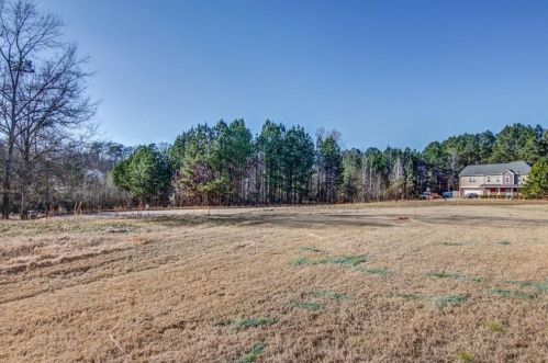555 Stonecreek Ln, Porterdale, GA 30016-0255