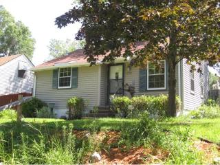 5731 41st Ave, Minneapolis, MN 55417-2927