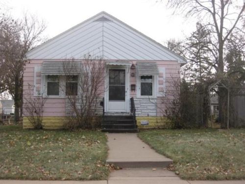 4028 Vera Cruz Ave, Minneapolis, MN 55422-1723