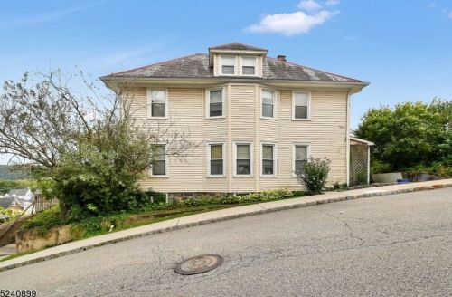 35 Hinchman Ave, Dover NJ  07801-3446 exterior
