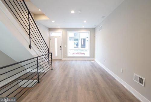 1305 Dorrance St, Philadelphia PA  19146-4606 exterior