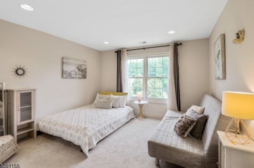 5 Poplar Ct, Dover NJ  07869-2429 exterior