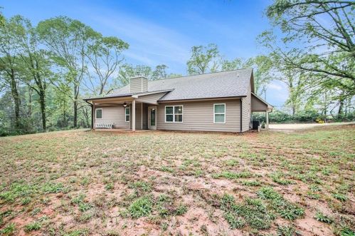 2116 Commerce Rd, Jefferson GA  30549-0023 exterior