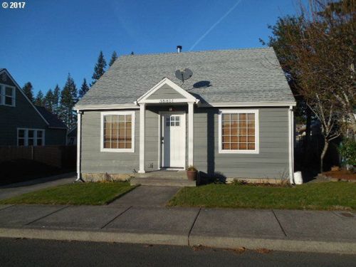 38851 Hood St, Sandy, OR 97055-8312