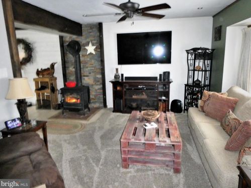 4 Benedette Dr, Waterford, NJ 08089-2440