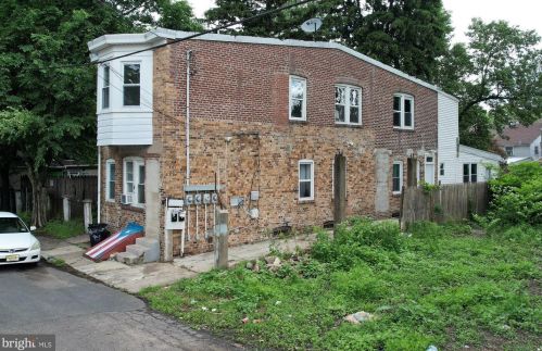 2 Coates St, Trenton, NJ 08611-2904