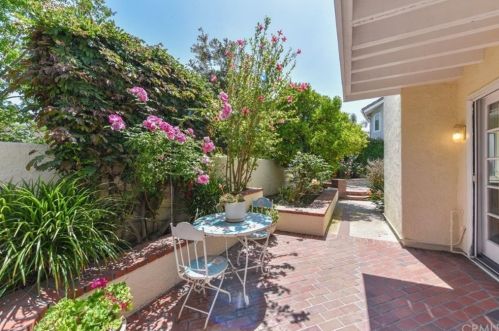 15 Sunrise, Irvine CA  92603-3719 exterior