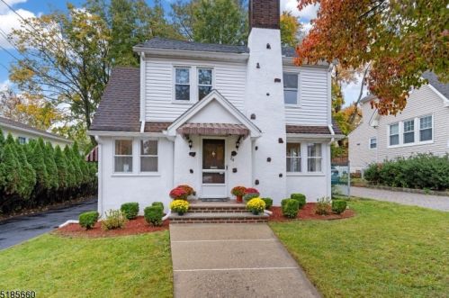 24 Lincoln Ave, Town Center, NJ 07052-2312