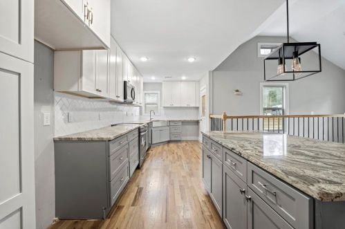2732 Miles Cir, Atlanta GA  30344-3743 exterior