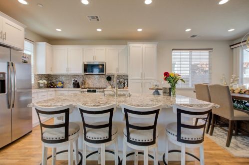 3961 Purple Finch Ln, Modesto, CA 95355-8529