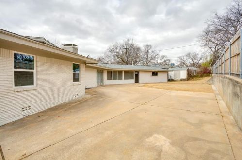 6486 Crestmore Rd, Fort Worth TX  76116-7323 exterior