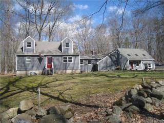 149 Green Hill Rd, Deep River CT  06419-2218 exterior