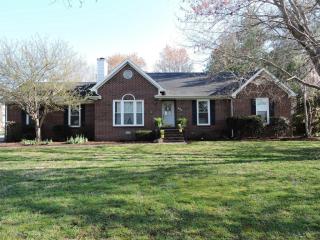 800 Doak Rd, Manchester, TN 37355-7366