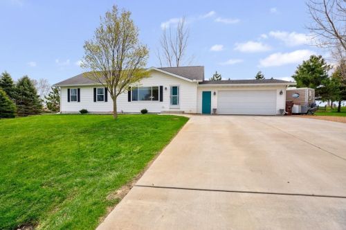 4960 Jeffers Ct, Lonsdale, MN 55046-4054
