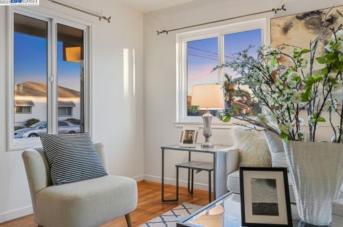 1381 Marybelle Ave, San Leandro CA 94577-2319 exterior