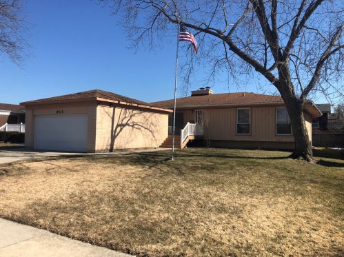 15435 Ann Marie Dr, Oak Forest, IL 60452-2115