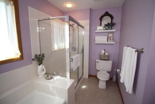 2414 Hynes Ave, Saint Paul MN 55128-5113 exterior