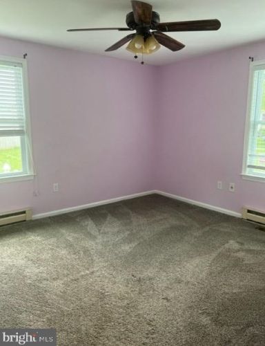 194 Evergreen Dr, Charles Town WV 25414-5872 exterior