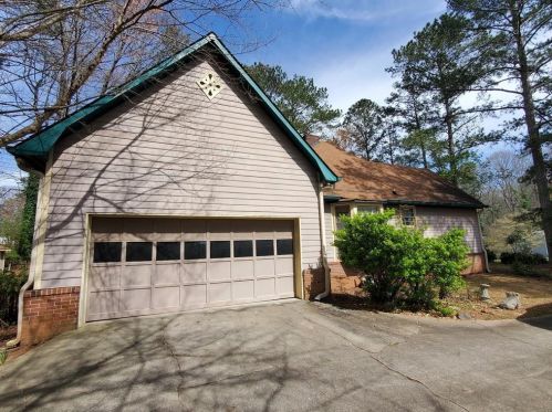 664 Sugar Creek Trl, Conyers GA  30094-3808 exterior