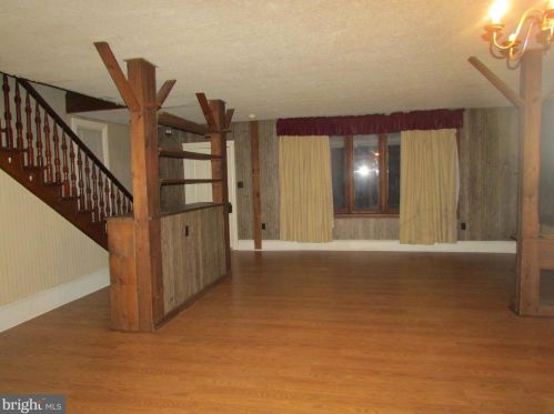 45 Farmersville Rd, Ephrata PA  17522-8509 exterior