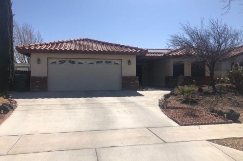 26307 Corona Dr, Helendale, CA 92342-7756