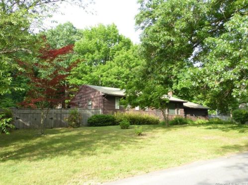 9 Superior Ave, Waterbury, CT 06708-1023