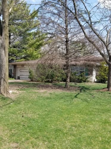 1007 Valewood Rd, Hanover Park, IL 60103-5625