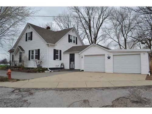 307 State Route 161, Albers, IL 62215-1086