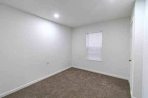 2735 Grafton Ave, Dallas TX  75211-5711 exterior