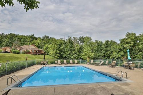 5184 Eaglesnest Dr, Cincinnati OH  45248-8436 exterior