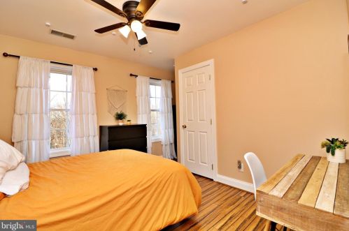 1756 Johnnycake Ln, Harpers Ferry WV 25425-6078 exterior