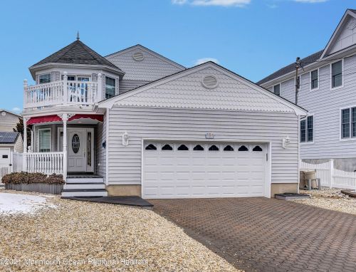 190 Pershing Blvd, Lavallette, NJ 08735-2839