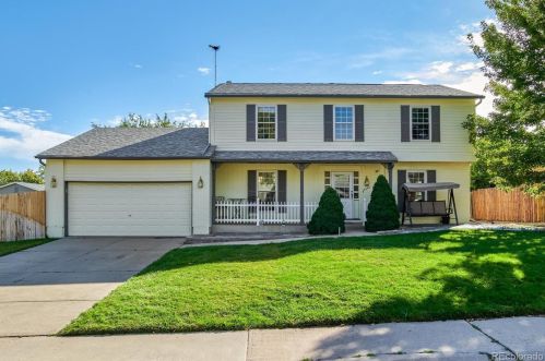 2444 Elkhart St, Denver CO  80014-2514 exterior