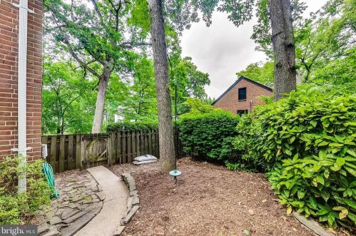 610 Ellsworth Dr, Silver Spring MD 20910-4301 exterior