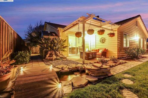 712 Saddleback Cir, Livermore, CA 94551-0716