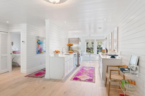 8 Ocean Park Ct, Isle Of Palms SC  29451-2244 exterior
