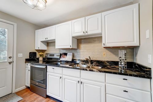 496 Bessinger Dr, Cincinnati OH 45240 exterior