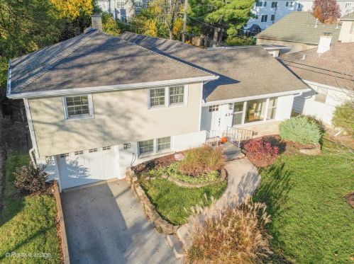 436 Traube Ave, Willowbrook IL  60514-2819 exterior