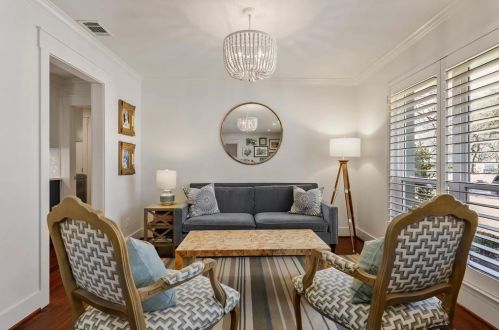 3314 Darbyshire Dr, Dallas TX  75229-5027 exterior