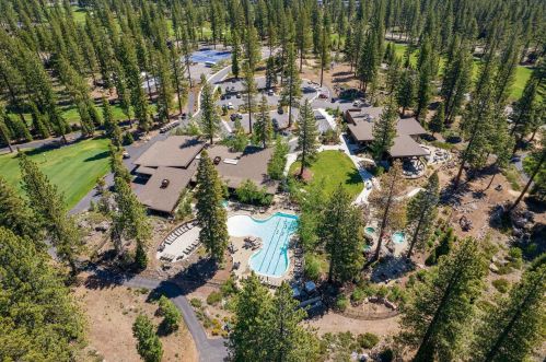 10251 Valmont Trl, Truckee CA  96161-2078 exterior