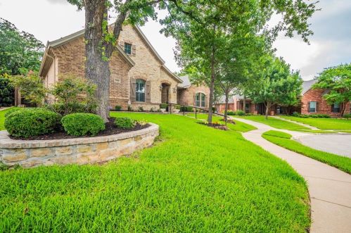 7000 Mossycup Ln, Fort Worth TX  76182-3674 exterior