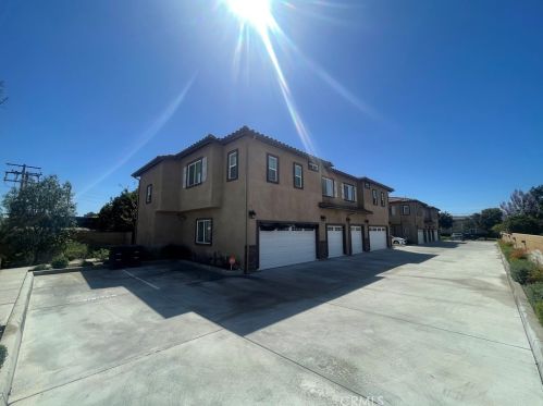 7921 2nd St, Stanton, CA 90680-1618