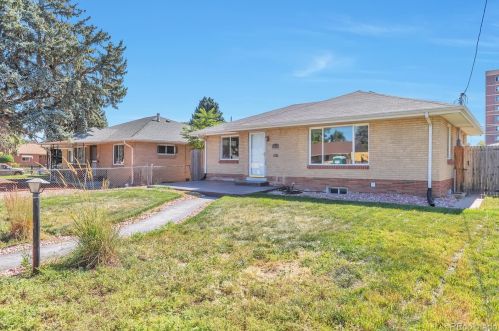 5166 35th Ave, Denver, CO 80207-1943