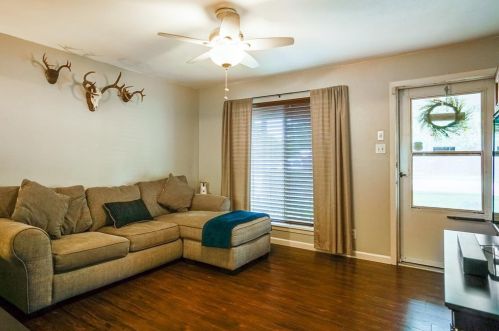 5920 Rickee Dr, Fort Worth TX  76148-2734 exterior