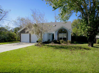 10 Solomon Ct, Charleston, SC 29414-6825