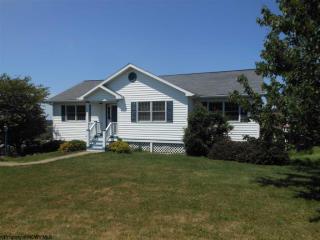 1091 Brookings Dr, Morgantown WV  26508-8739 exterior