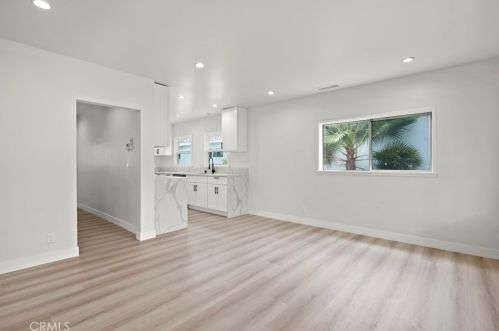 1710 Glenwood Rd, Glendale CA  91201-1812 exterior