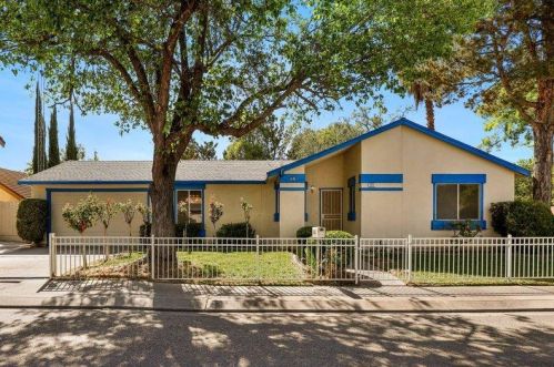 3631 Fawndale Dr, Modesto, CA 95356-2038