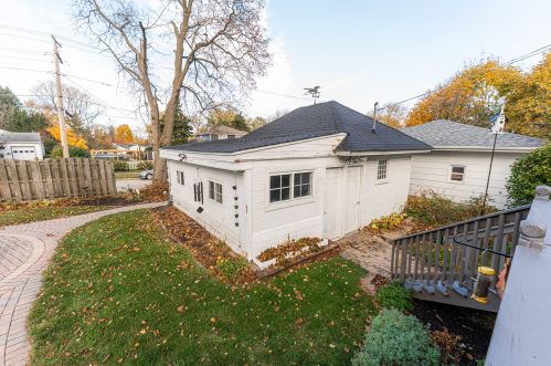 109 Alma St, Sycamore IL  60178-1624 exterior