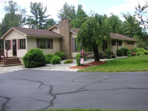 33 Jeremy Hill Rd, Pelham, NH 03076-2110
